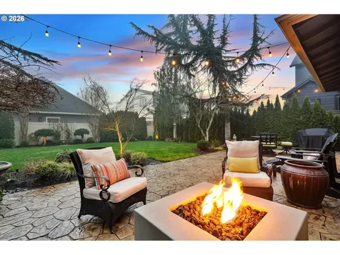 2863 Olympic Street Woodburn OR 97071