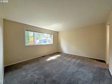 3933 Dorchester Lane Eugene OR 97404