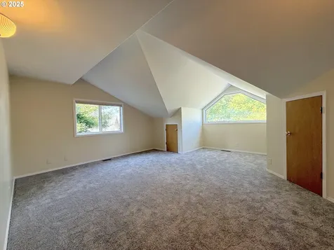 3933 Dorchester Lane Eugene OR 97404