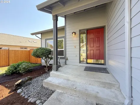 3933 Dorchester Lane Eugene OR 97404