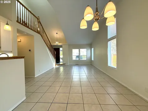 3933 Dorchester Lane Eugene OR 97404