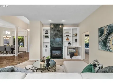 2001 Bay Meadows Drive West Linn OR 97068