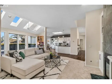 2001 Bay Meadows Drive West Linn OR 97068
