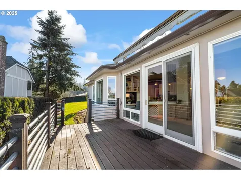 2001 Bay Meadows Drive West Linn OR 97068