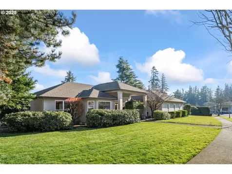 2001 Bay Meadows Drive West Linn OR 97068