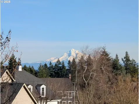 2001 Bay Meadows Drive West Linn OR 97068