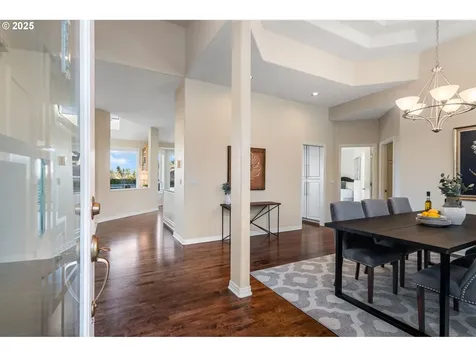 2001 Bay Meadows Drive West Linn OR 97068