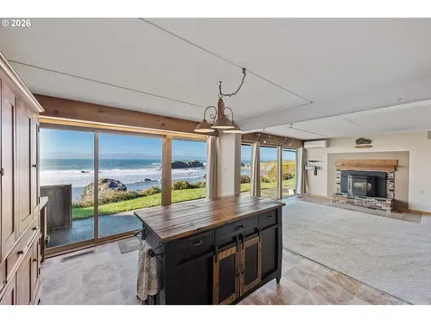 1400 Beach Loop Drive SW Bandon OR 97411