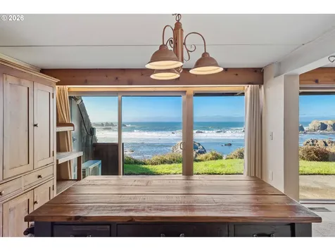 1400 Beach Loop Drive SW Bandon OR 97411
