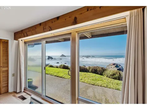 1400 Beach Loop Drive SW Bandon OR 97411