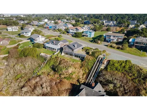 1400 Beach Loop Drive SW Bandon OR 97411