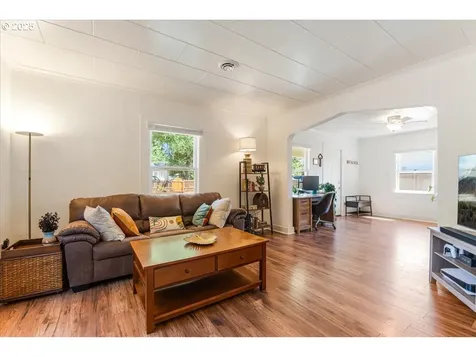 3227 NE 79th Avenue Portland OR 97213