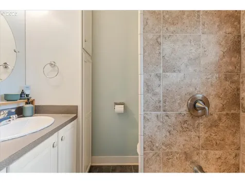 3227 NE 79th Avenue Portland OR 97213