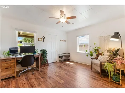 3227 NE 79th Avenue Portland OR 97213