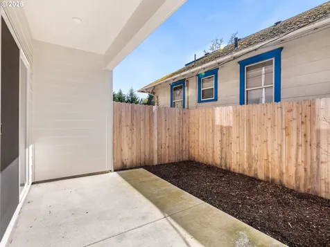 5870 N Missouri Avenue Portland OR 97217