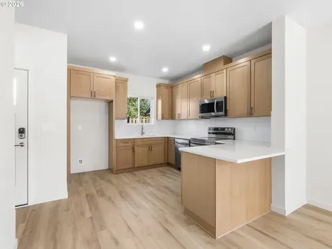 5870 N Missouri Avenue Portland OR 97217
