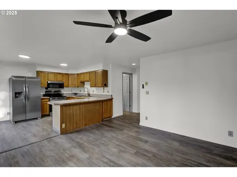 76330 Rainbow Street Oakridge OR 97463