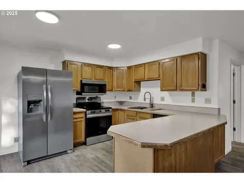 76330 Rainbow Street Oakridge OR 97463