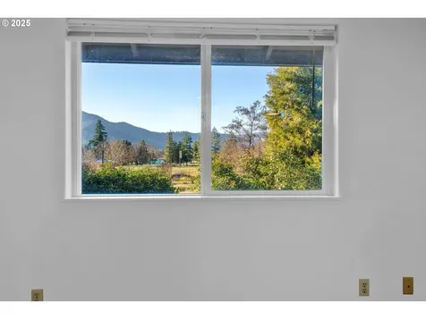 76330 Rainbow Street Oakridge OR 97463
