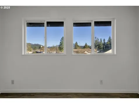 76330 Rainbow Street Oakridge OR 97463