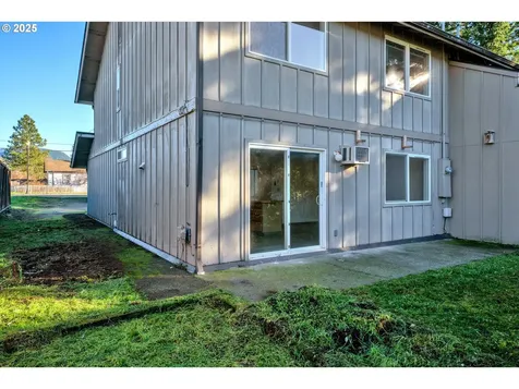 76330 Rainbow Street Oakridge OR 97463