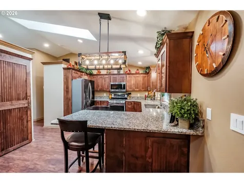 2120 Woodhaven Court NW Salem OR 97304
