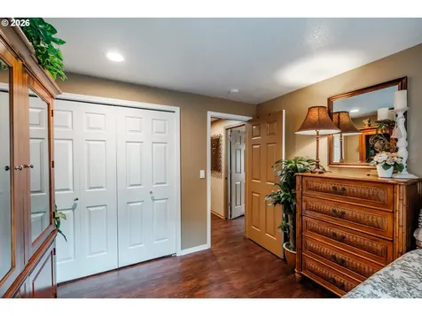 2120 Woodhaven Court NW Salem OR 97304