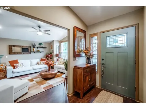 2120 Woodhaven Court NW Salem OR 97304