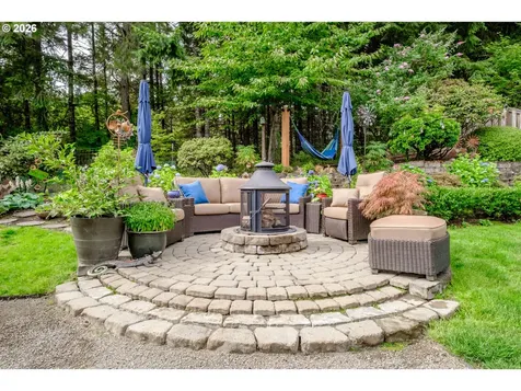 2120 Woodhaven Court NW Salem OR 97304