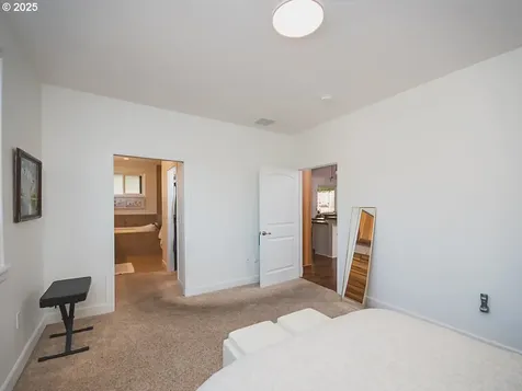 4306 NW 121st Circle Vancouver WA 98685