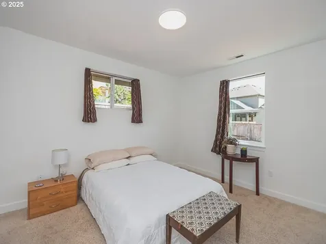 4306 NW 121st Circle Vancouver WA 98685
