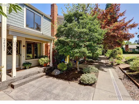 2051 Bonniebrae Drive Lake Oswego OR 97034