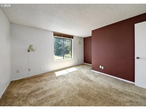 2051 Bonniebrae Drive Lake Oswego OR 97034