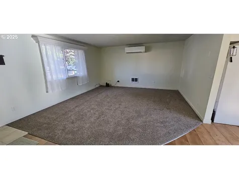 208 NE Darcie Way Myrtle Creek OR 97457