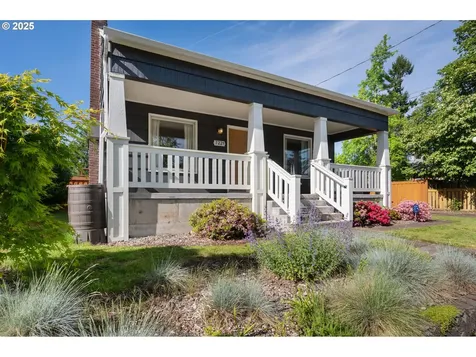 7221 SE Holgate Boulevard Portland OR 97206