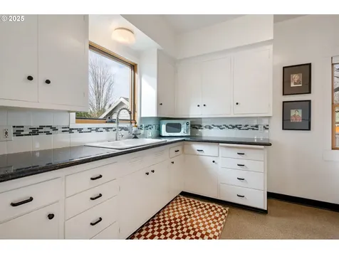 7221 SE Holgate Boulevard Portland OR 97206