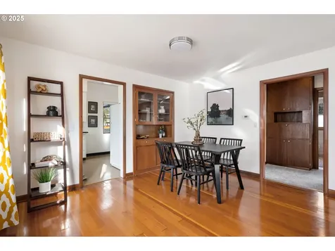 7221 SE Holgate Boulevard Portland OR 97206