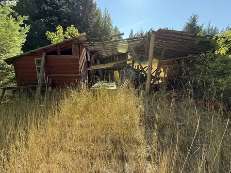 121 Cooke Road White Salmon WA 98672