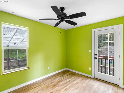 9208 SW 44th Avenue Portland OR 97219