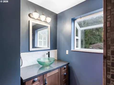 9208 SW 44th Avenue Portland OR 97219
