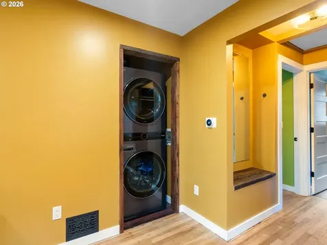9208 SW 44th Avenue Portland OR 97219