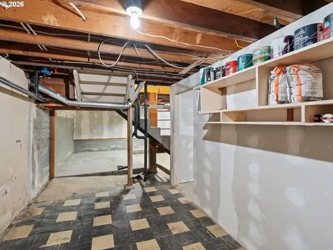 9208 SW 44th Avenue Portland OR 97219