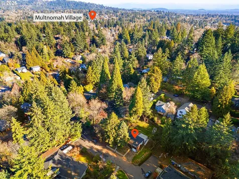 9208 SW 44th Avenue Portland OR 97219
