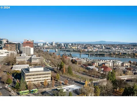 2221 SW 1st Avenue Portland OR 97201