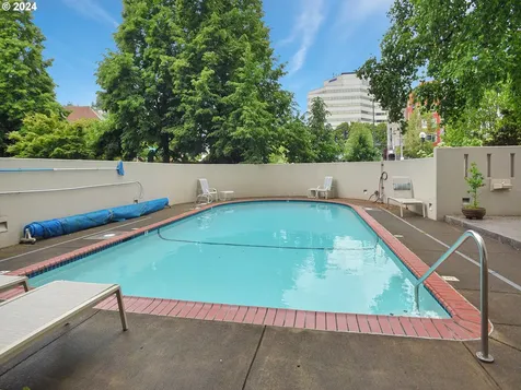 2221 SW 1st Avenue Portland OR 97201