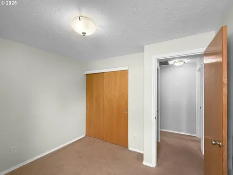 573 SE 73rd Avenue Hillsboro OR 97123
