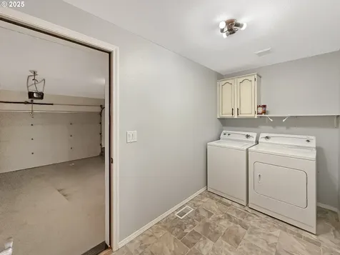 573 SE 73rd Avenue Hillsboro OR 97123