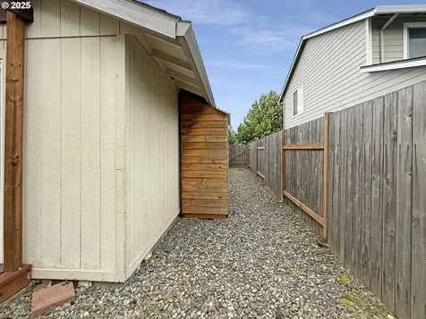 573 SE 73rd Avenue Hillsboro OR 97123