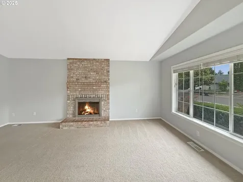 573 SE 73rd Avenue Hillsboro OR 97123