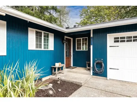 913 SE Angella Court Mcminnville OR 97128